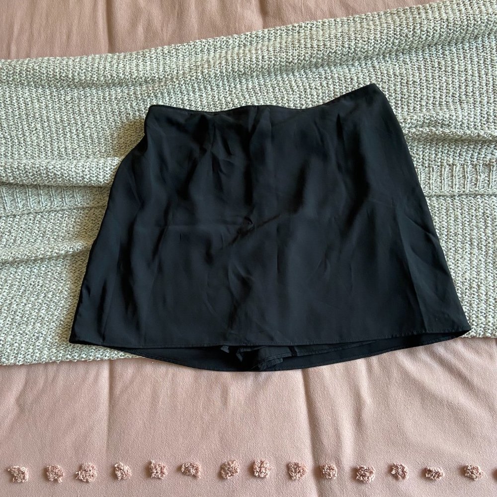 NWOT Abercrombie Women's Slinky Mini Skort